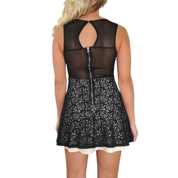 Forever 21 Black Lace Sleeveless Cocktail Dress High Neck Cut Out Small - Picture 2 of 10
